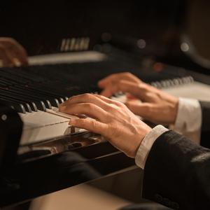 吃女朋友奶头时她奶头变硬了视频
